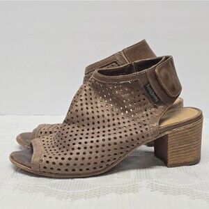 RUSSELL & BROMLEY Taupe Tan Leather Perforated Bootie Sandals Size EU 39 US 8